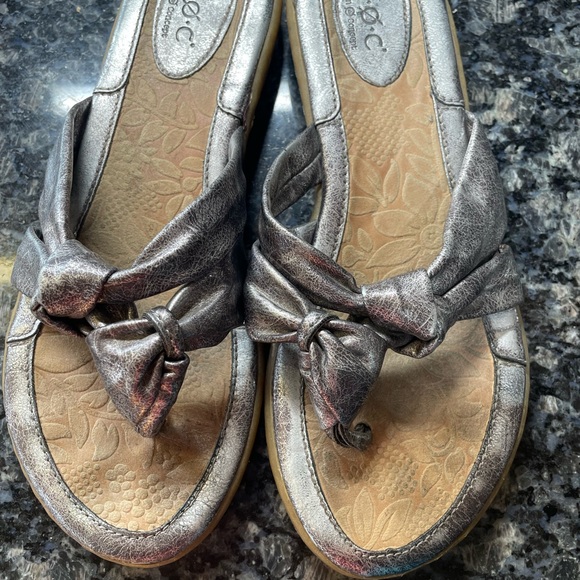 B.o.c size 7…. So pretty. Worn a couple of times - Picture 2 of 5